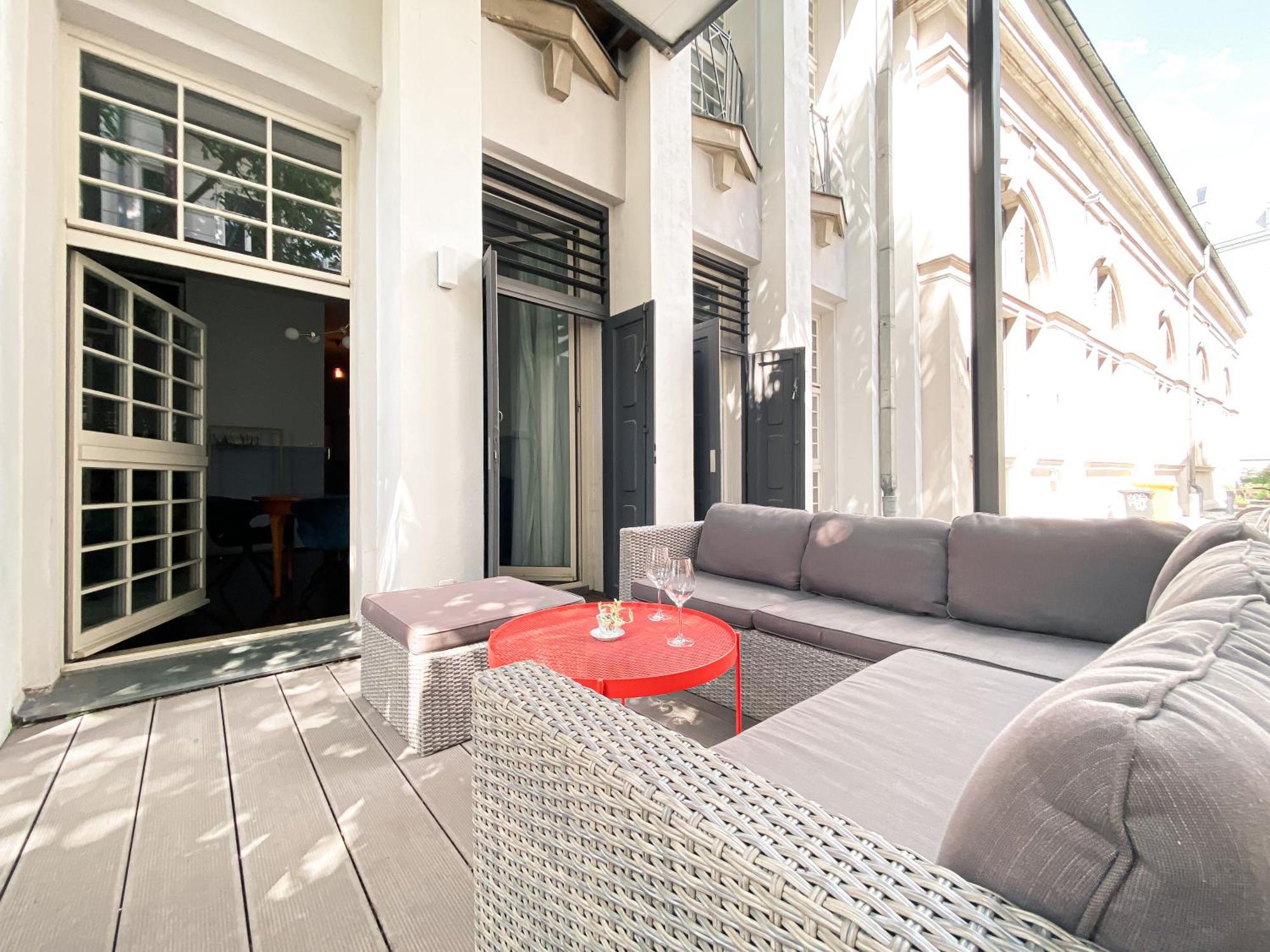 Designer Loft-Ferienwohnung Im Zentrum Mit Tiefgaragen-Parkplatz, Waschmaschine Und Privatterrasse Лейпциг Экстерьер фото